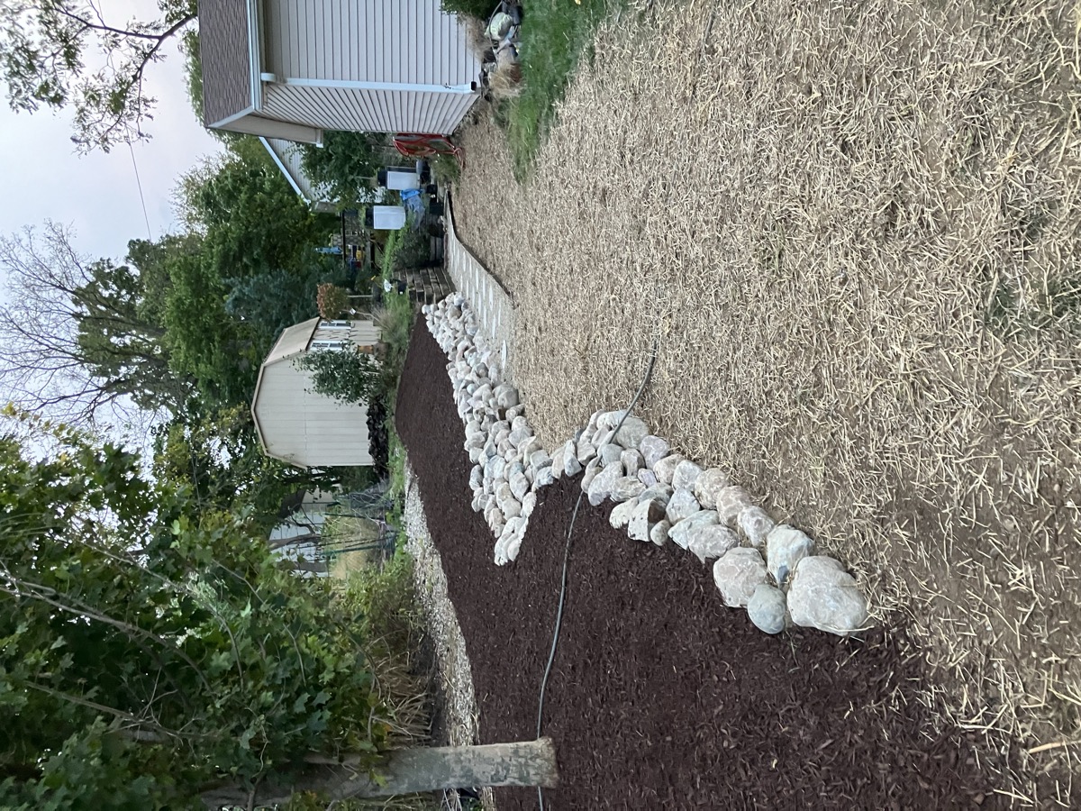 Retaining wall with paver walkway